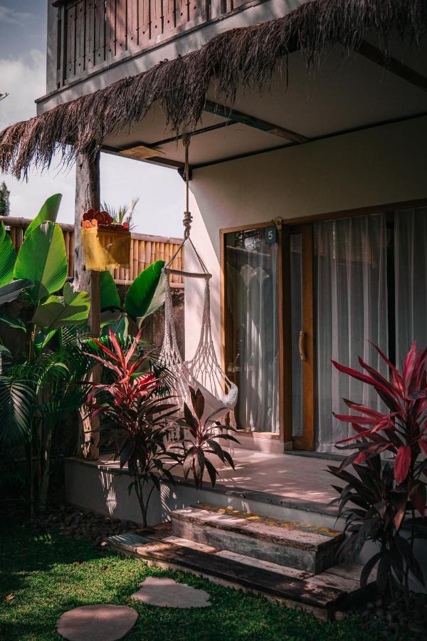 Seaside Tribe - Boutique Surf Stay & Retreat Tanah Lot  Exterior photo