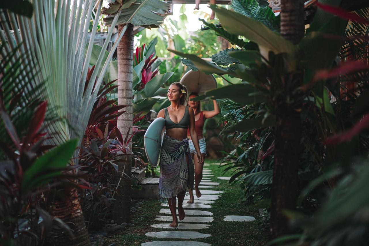Seaside Tribe - Boutique Surf Stay & Retreat Tanah Lot  Exterior photo
